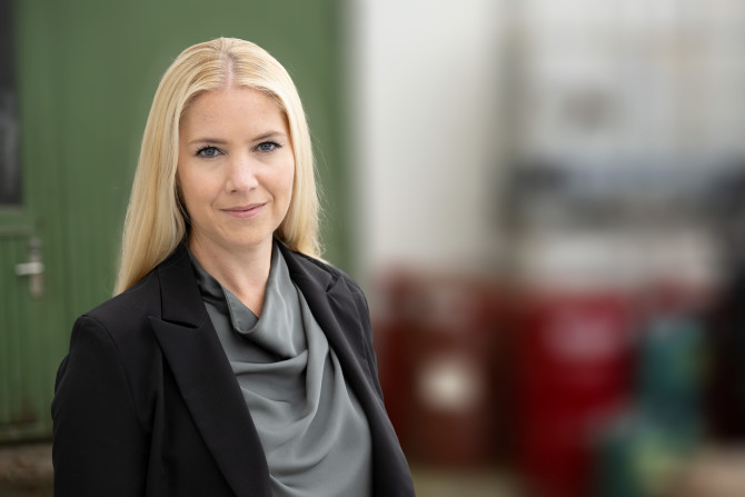 Avdelingsdirektør Elisabeth Hvaal Lingaas, Skipsregistrene.